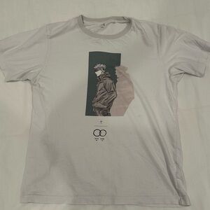 Uniqlo Jujutsu Kaisen Collab UT Satoru Gojo Edition size S